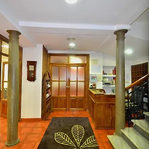 Residencia Ziri Pensjonat